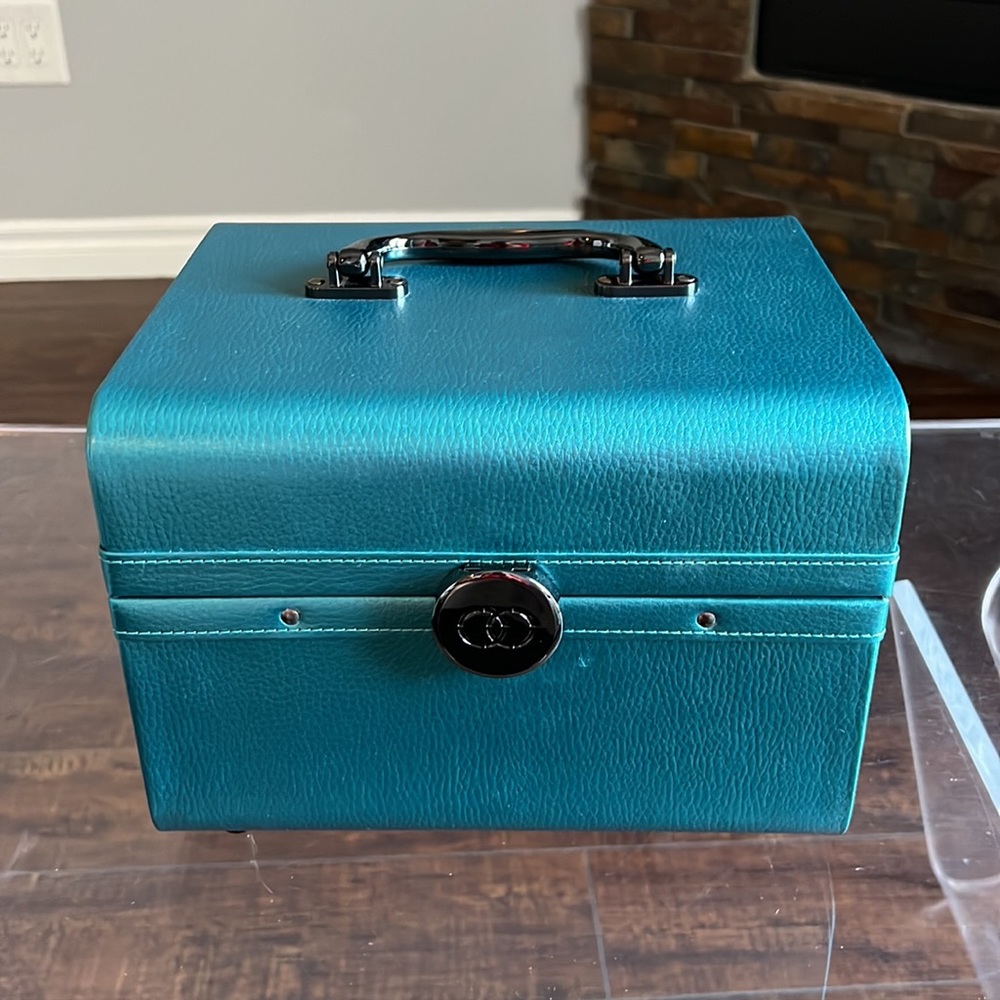 Caboodles Train Case